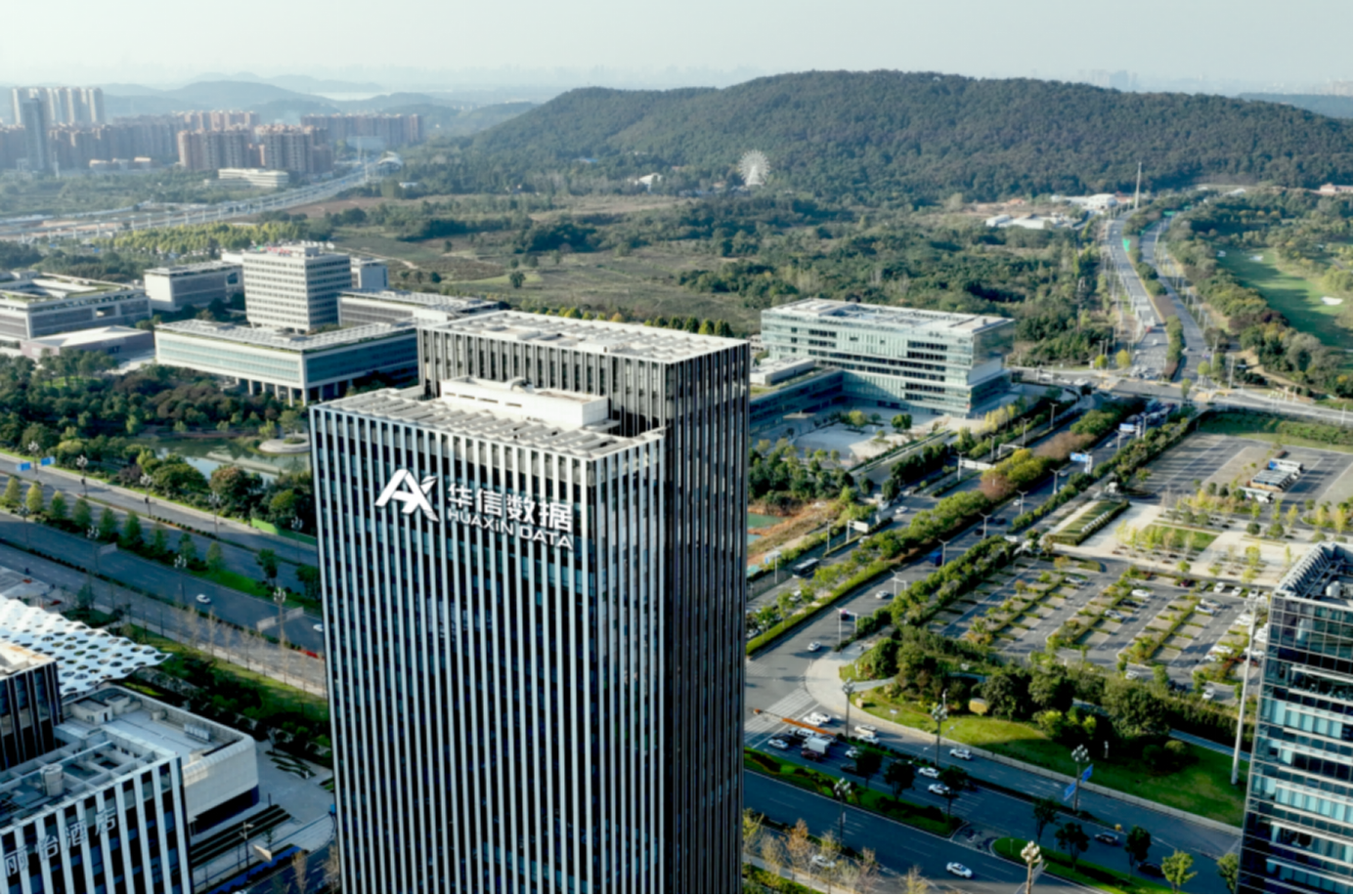 皇御环球MT5数据胡卫军：25年初心不负，推进水务行业数字化转型升级